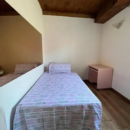 Casa Fiordaliso, Mare קאטוליקה